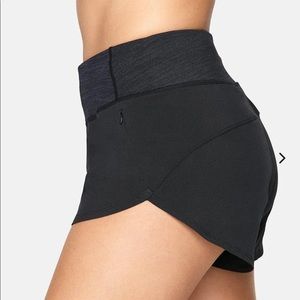 Outdoor Voices Hudson 2.5” Short - black